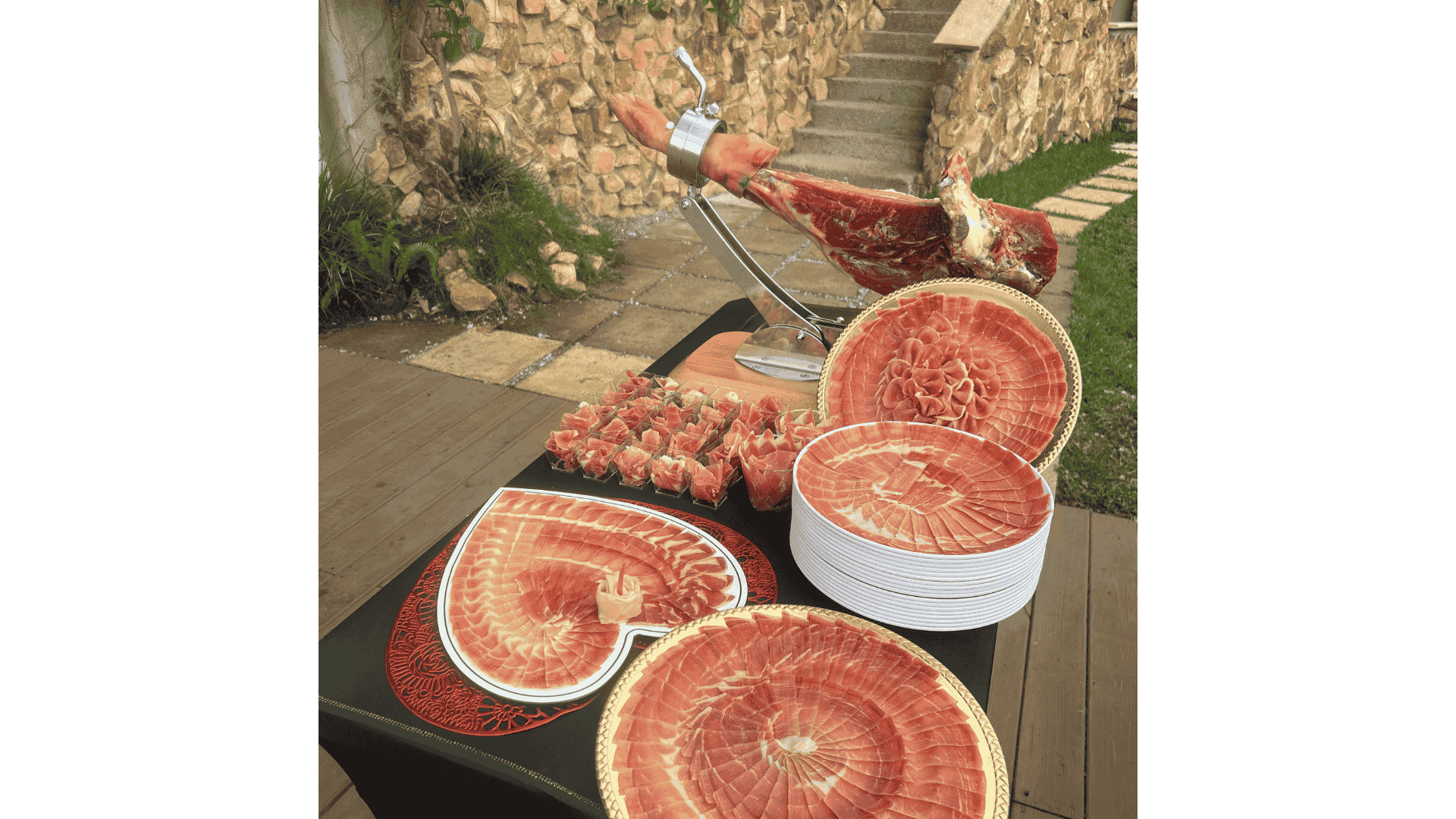 Tabla de embutidos y quesos gourmet